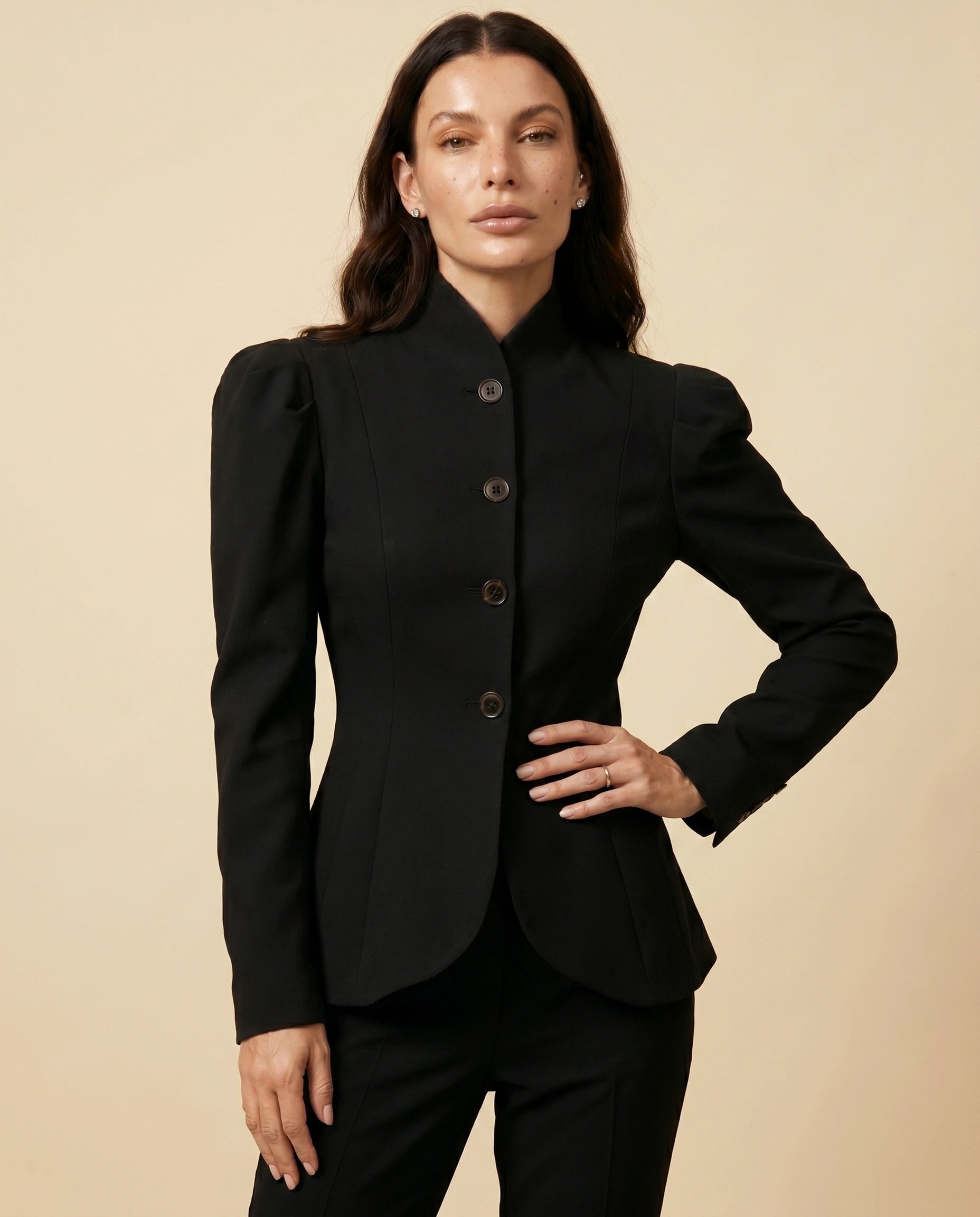 Noire Blazer detail