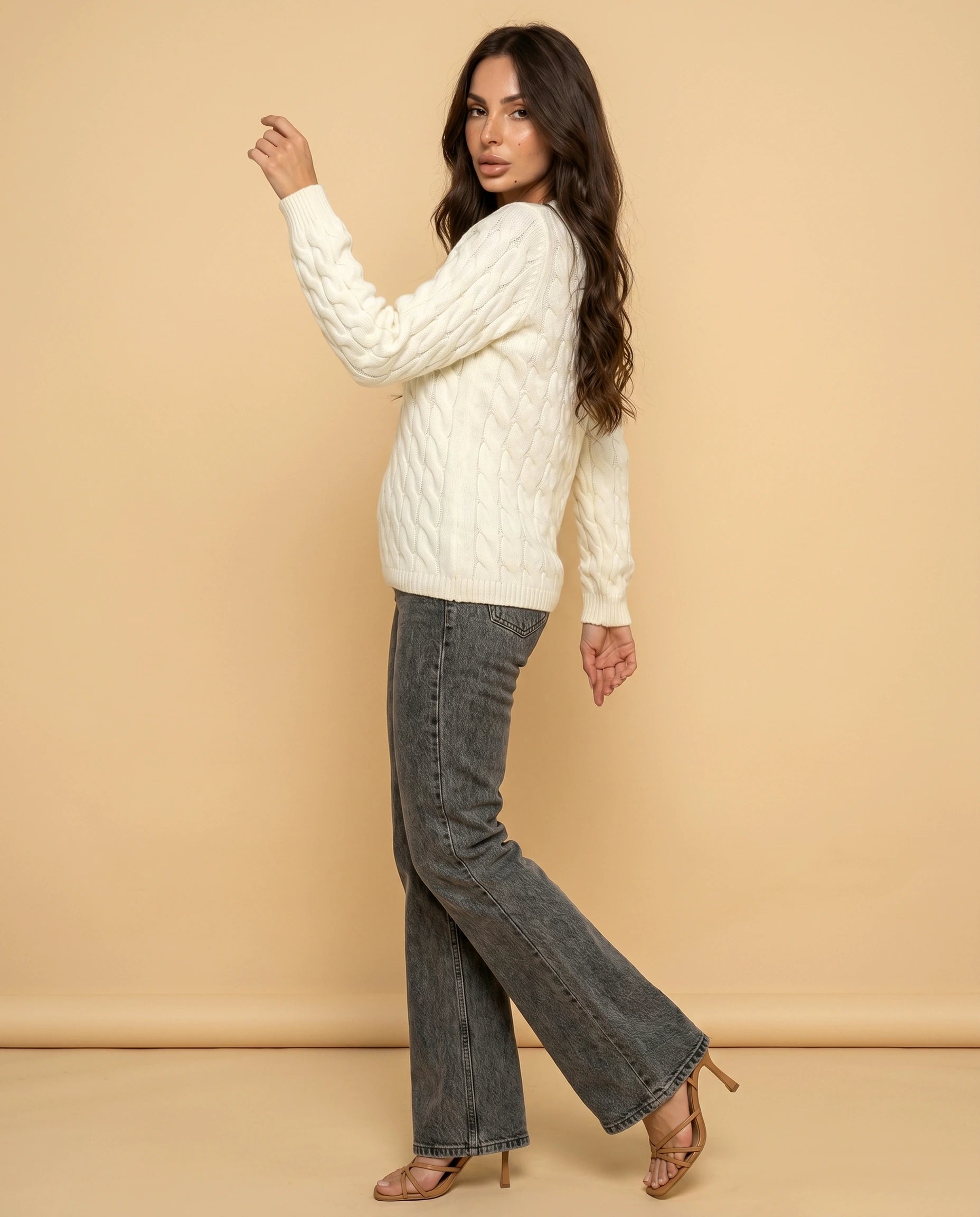 Alabaster Sweater 1 finale