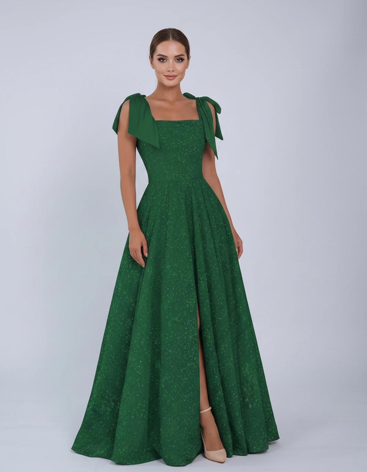 Bellamy Maxi Dress — Emerald Green | SKU: SD-00075-emeraldgreen-2,SD-00075-emeraldgreen-4,SD-00075-emeraldgreen-6,SD-00075-emeraldgreen-8,SD-00075-emeraldgreen-10,SD-00075-emeraldgreen-12,SD-00075-emeraldgreen-14,SD-00075-emeraldgreen-16,SD-00075-emeraldgreen-16W,SD-00075-emeraldgreen-18W,SD-00075-emeraldgreen-20W,SD-00075-emeraldgreen-22W