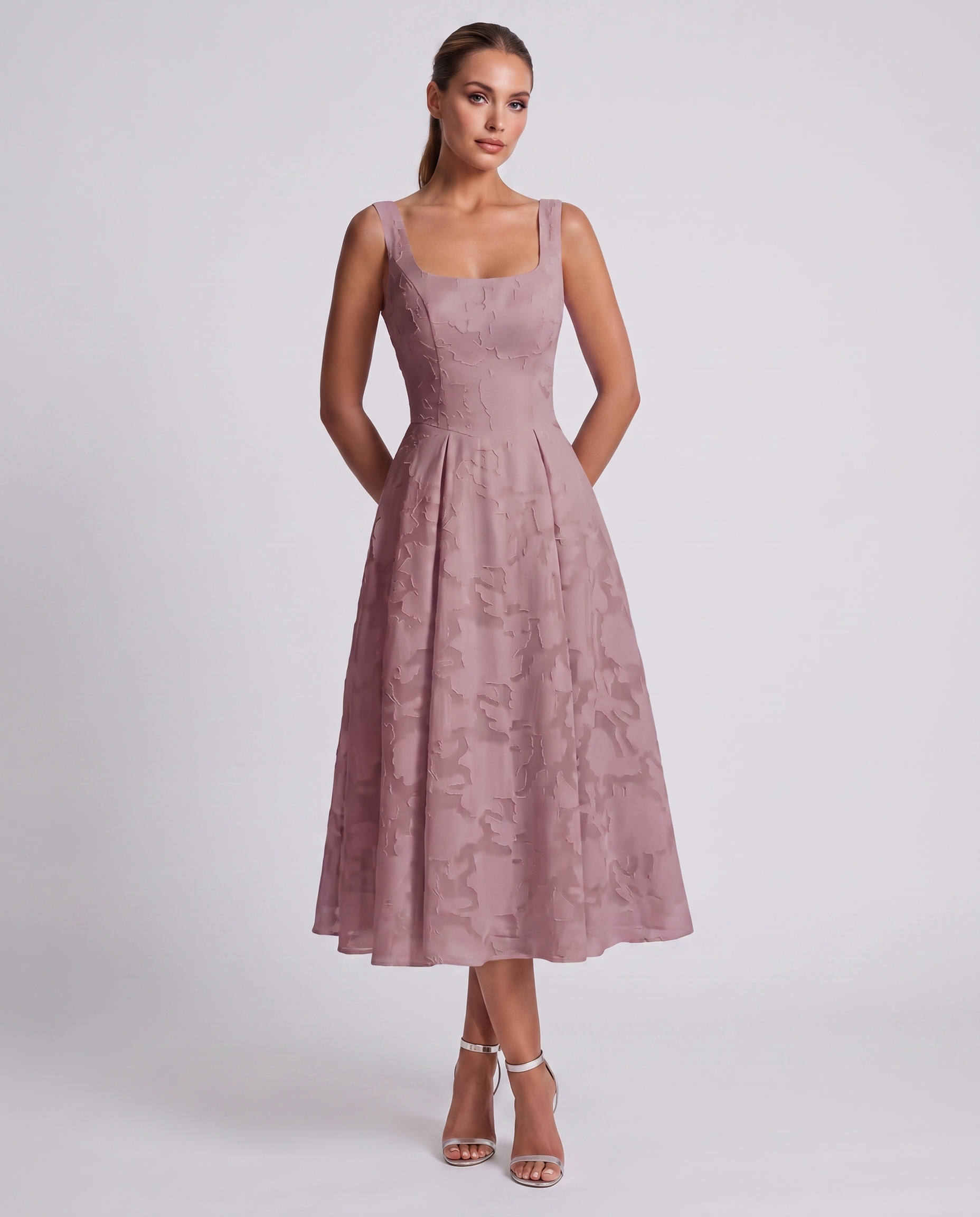 Serelle Midi Dress