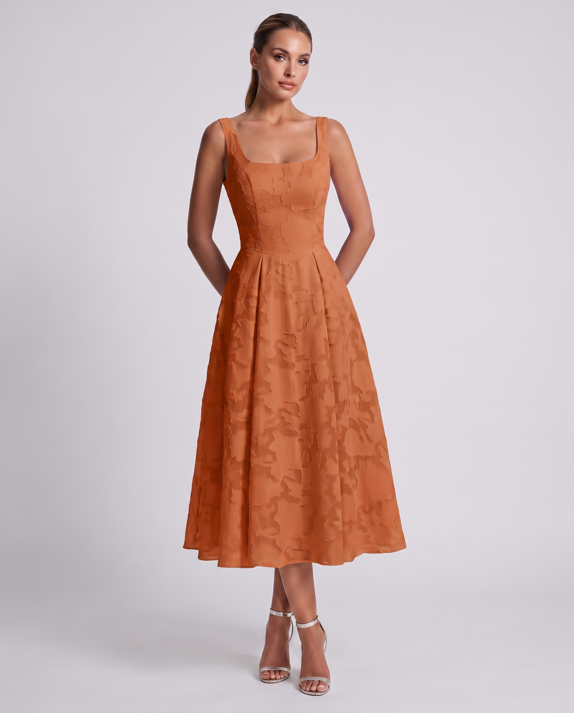 Serelle Midi Dress