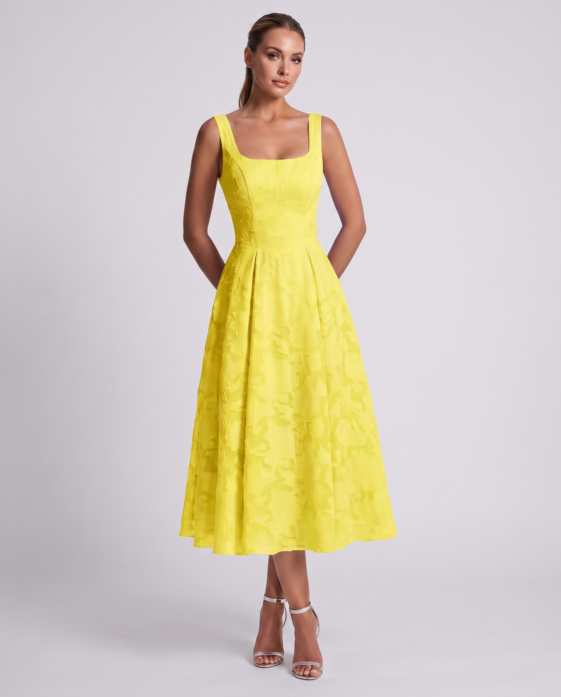 Serelle Midi Dress