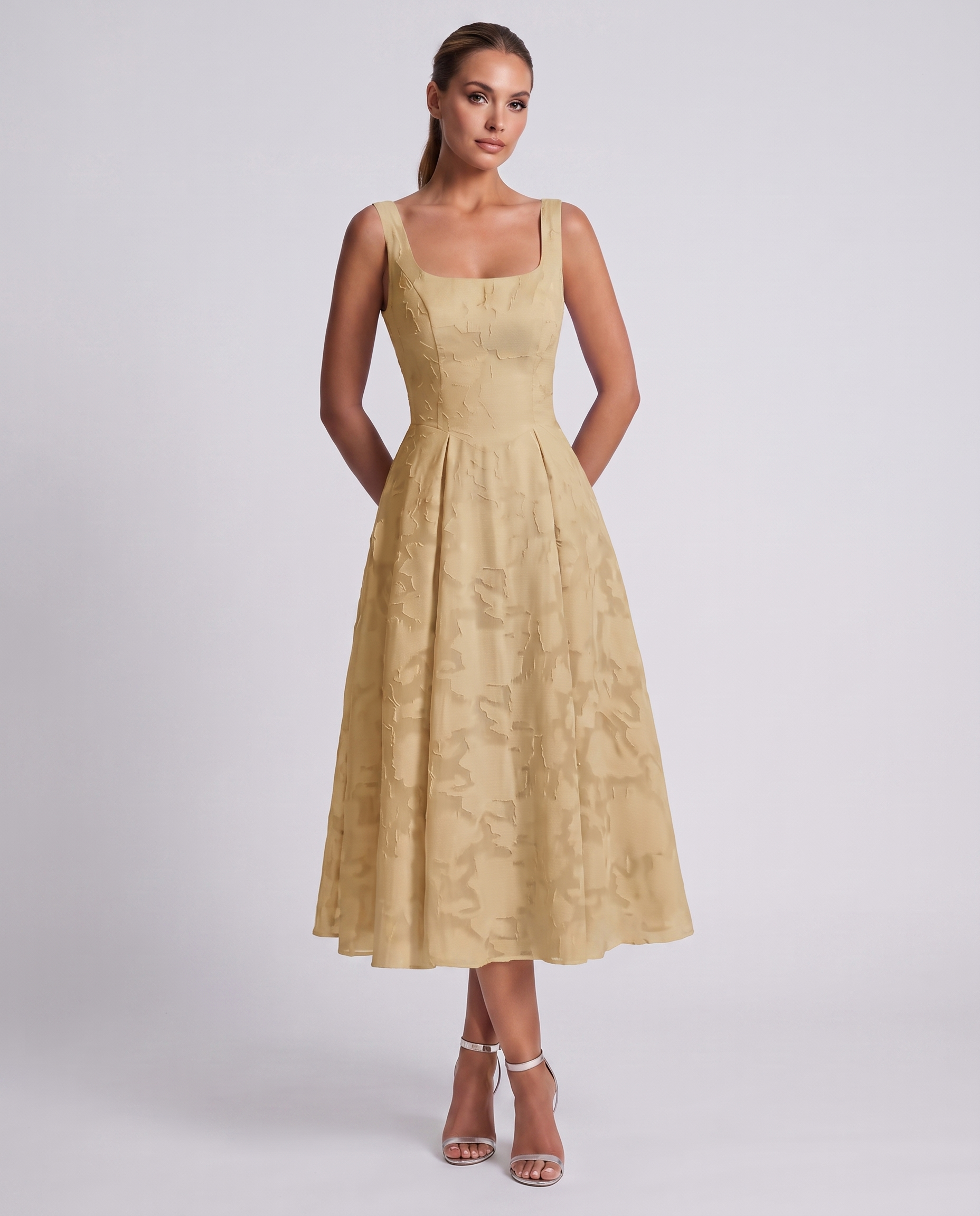 Serelle Midi Dress