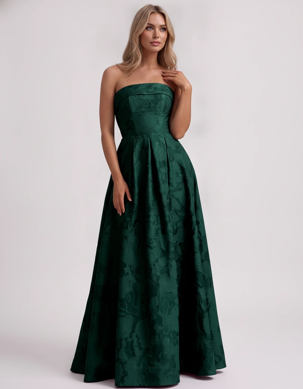 Lumina Maxi Dress — Emerald Green | SKU: SD-44054-emeraldgreen-2,SD-44054-emeraldgreen-4,SD-44054-emeraldgreen-6,SD-44054-emeraldgreen-8,SD-44054-emeraldgreen-10,SD-44054-emeraldgreen-12,SD-44054-emeraldgreen-14,SD-44054-emeraldgreen-16,SD-44054-emeraldgreen-16W,SD-44054-emeraldgreen-18W,SD-44054-emeraldgreen-20W,SD-44054-emeraldgreen-22W