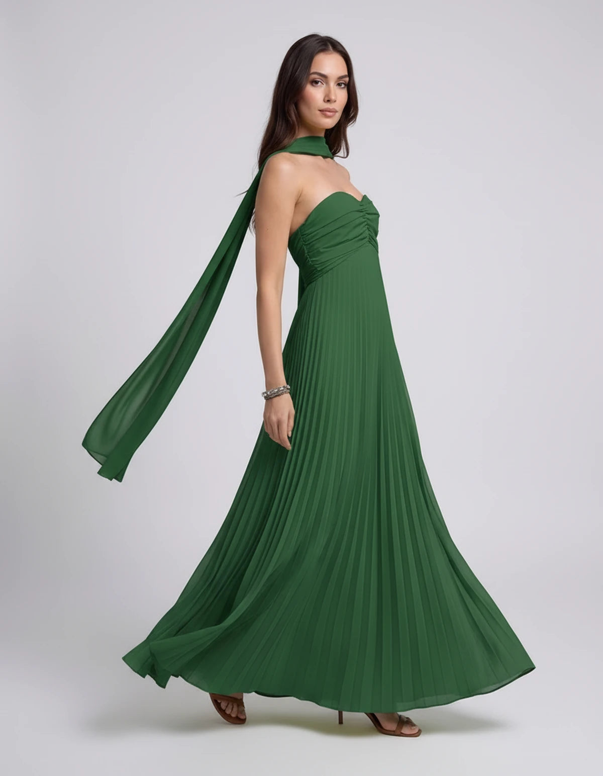 Navarre Maxi Dress — Emerald Green | SKU: SD-70594-emeraldgreen-2,SD-70594-emeraldgreen-4,SD-70594-emeraldgreen-6,SD-70594-emeraldgreen-8,SD-70594-emeraldgreen-10,SD-70594-emeraldgreen-12,SD-70594-emeraldgreen-14,SD-70594-emeraldgreen-16,SD-70594-emeraldgreen-18 Plus,SD-70594-emeraldgreen-22 Plus,SD-70594-emeraldgreen-26 Plus