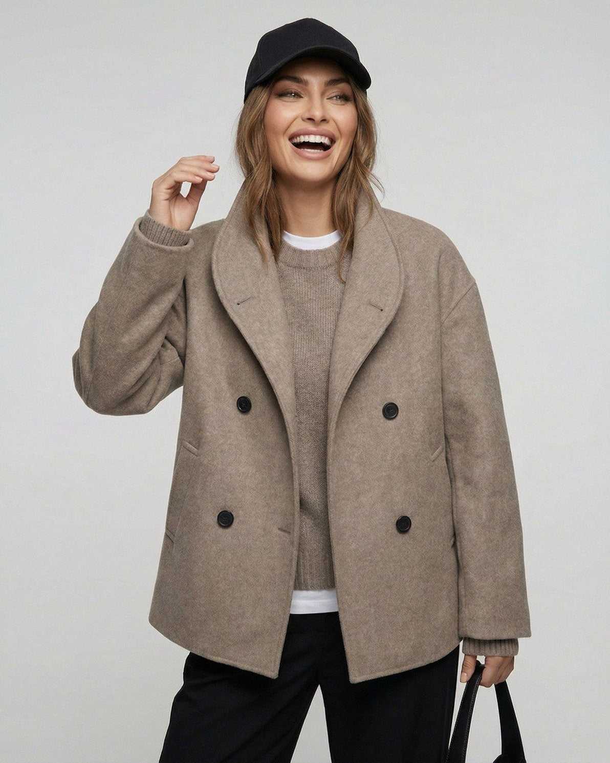 Verona Jacket by Lauven – Stylish oversized women's jacket for fall and workwear, blending comfort with elegance.