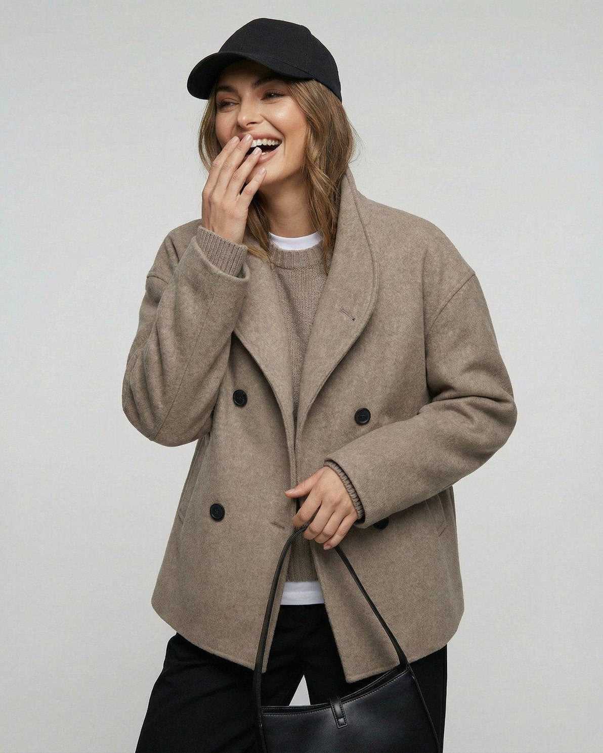Verona Jacket by Lauven, stylish women's oversized jacket perfect for workwear and fall style.