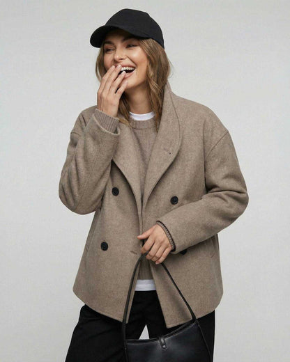 Verona Jacket by Lauven, stylish women's oversized jacket perfect for workwear and fall style.