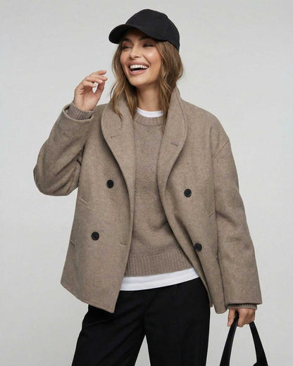 Verona Jacket by Lauven, women’s oversized jacket in soft beige, perfect for workwear and fall style.