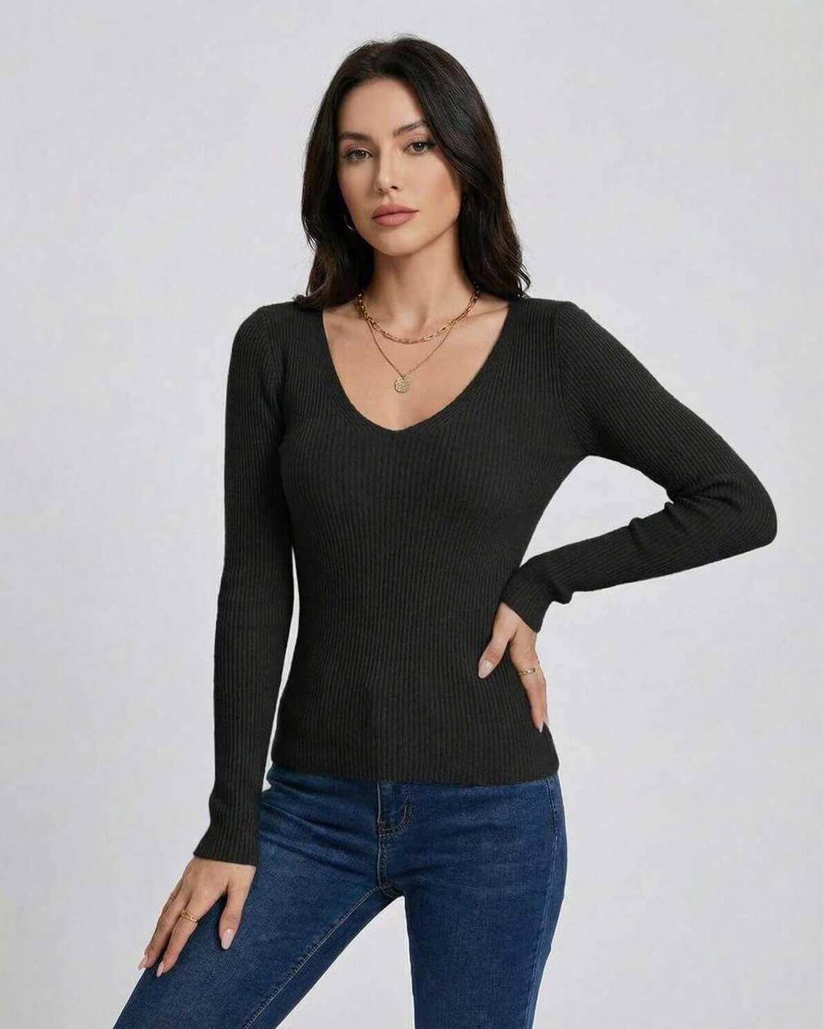 Monaco Pullover by Lauven – Women’s V-Neck Slim Fit Sweater in Black, perfect for stylish everyday wear.