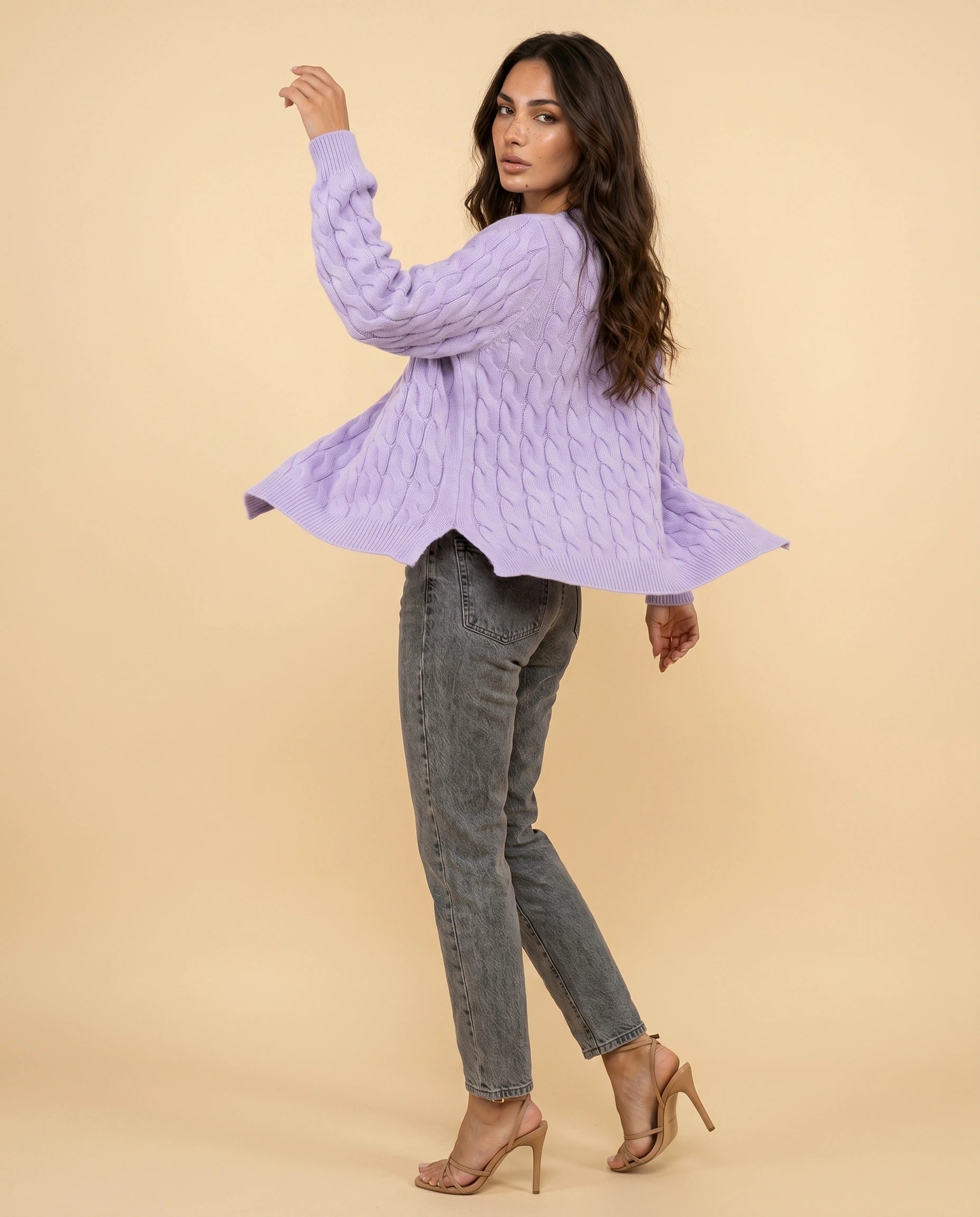 Lyra Sweater 8 finale