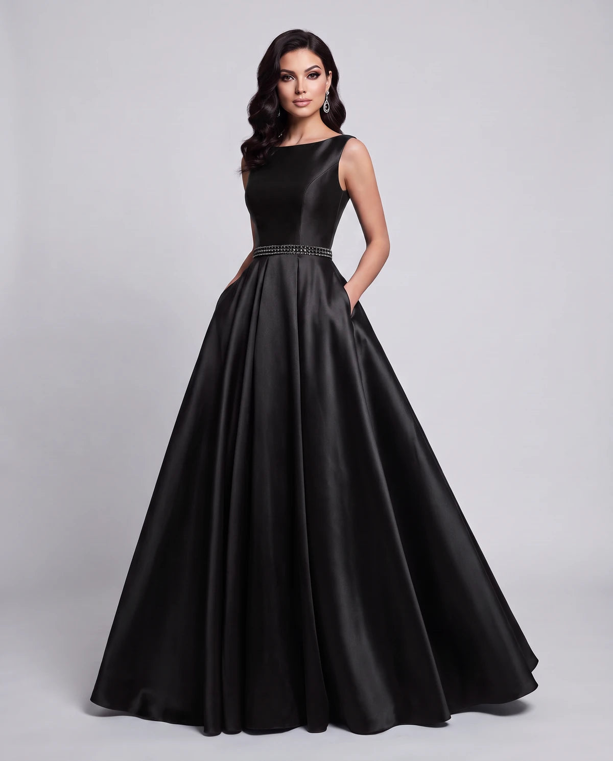 Elvira Maxi Dress — Black