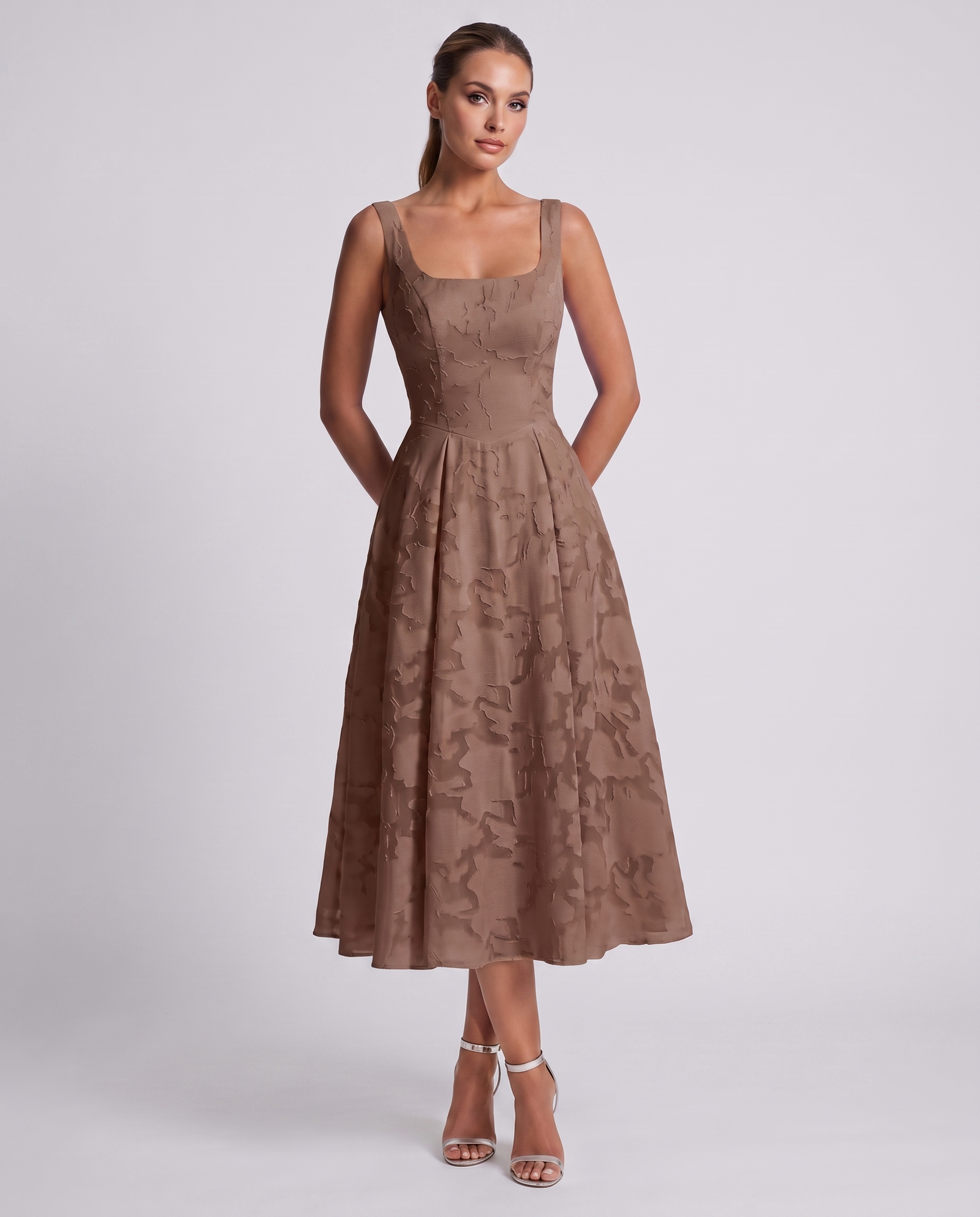 Serelle Midi Dress