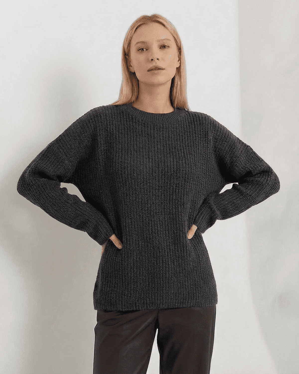 Vega Sweater by SLIMONA - Luxurious thick knit sweater in dark color for casual and cozy wear.