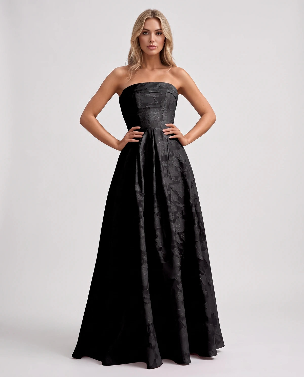 Lumina Maxi Dress — Black