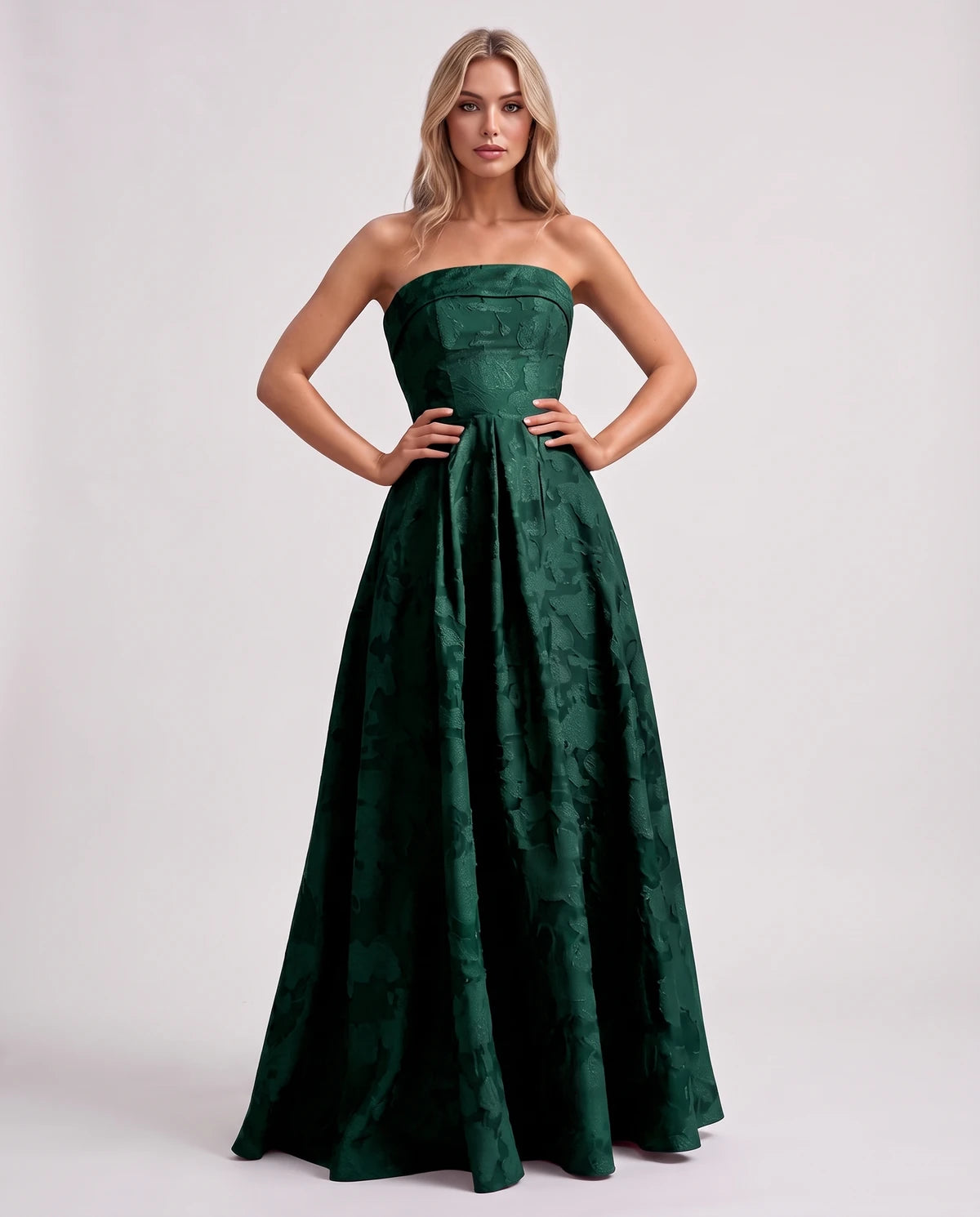 Lumina Maxi Dress — Emerald Green