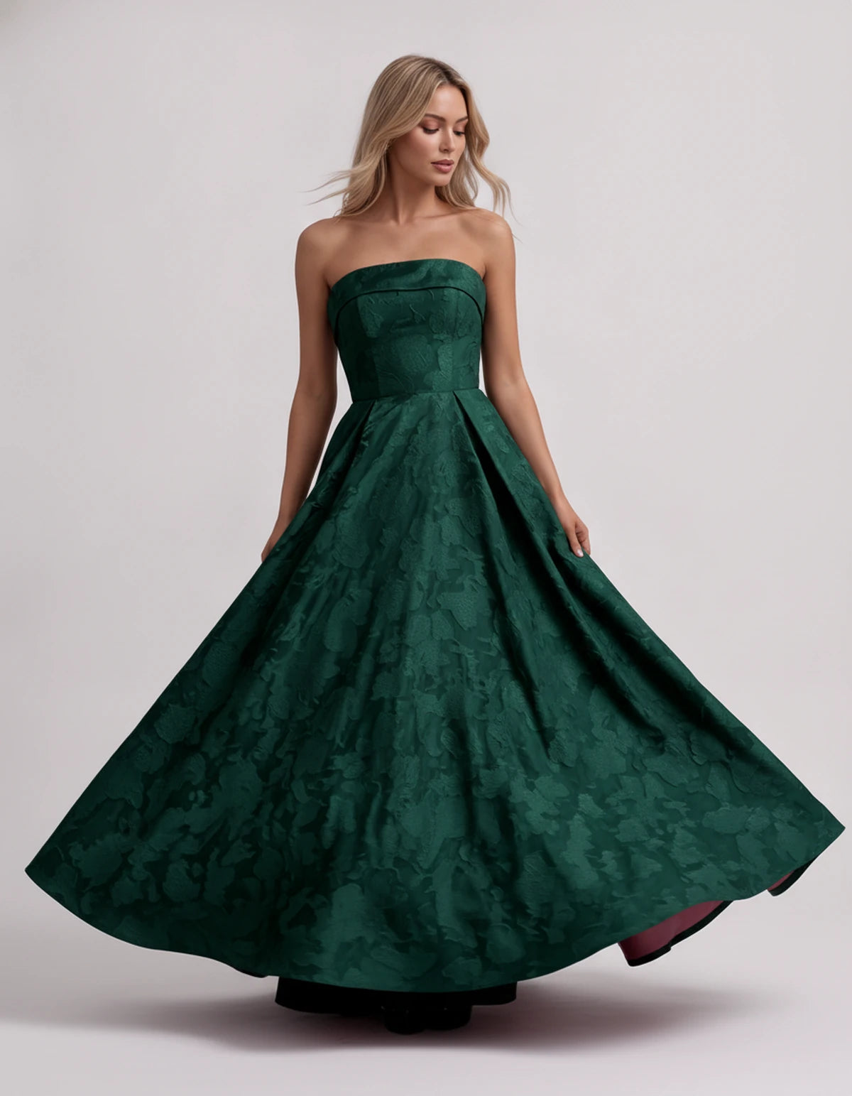 Lumina Maxi Dress — Emerald Green | SKU: SD-44054-emeraldgreen-2,SD-44054-emeraldgreen-4,SD-44054-emeraldgreen-6,SD-44054-emeraldgreen-8,SD-44054-emeraldgreen-10,SD-44054-emeraldgreen-12,SD-44054-emeraldgreen-14,SD-44054-emeraldgreen-16,SD-44054-emeraldgreen-16W,SD-44054-emeraldgreen-18W,SD-44054-emeraldgreen-20W,SD-44054-emeraldgreen-22W