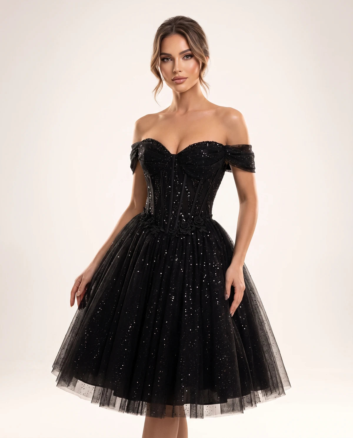 Olwenna Midi Dresses — Black