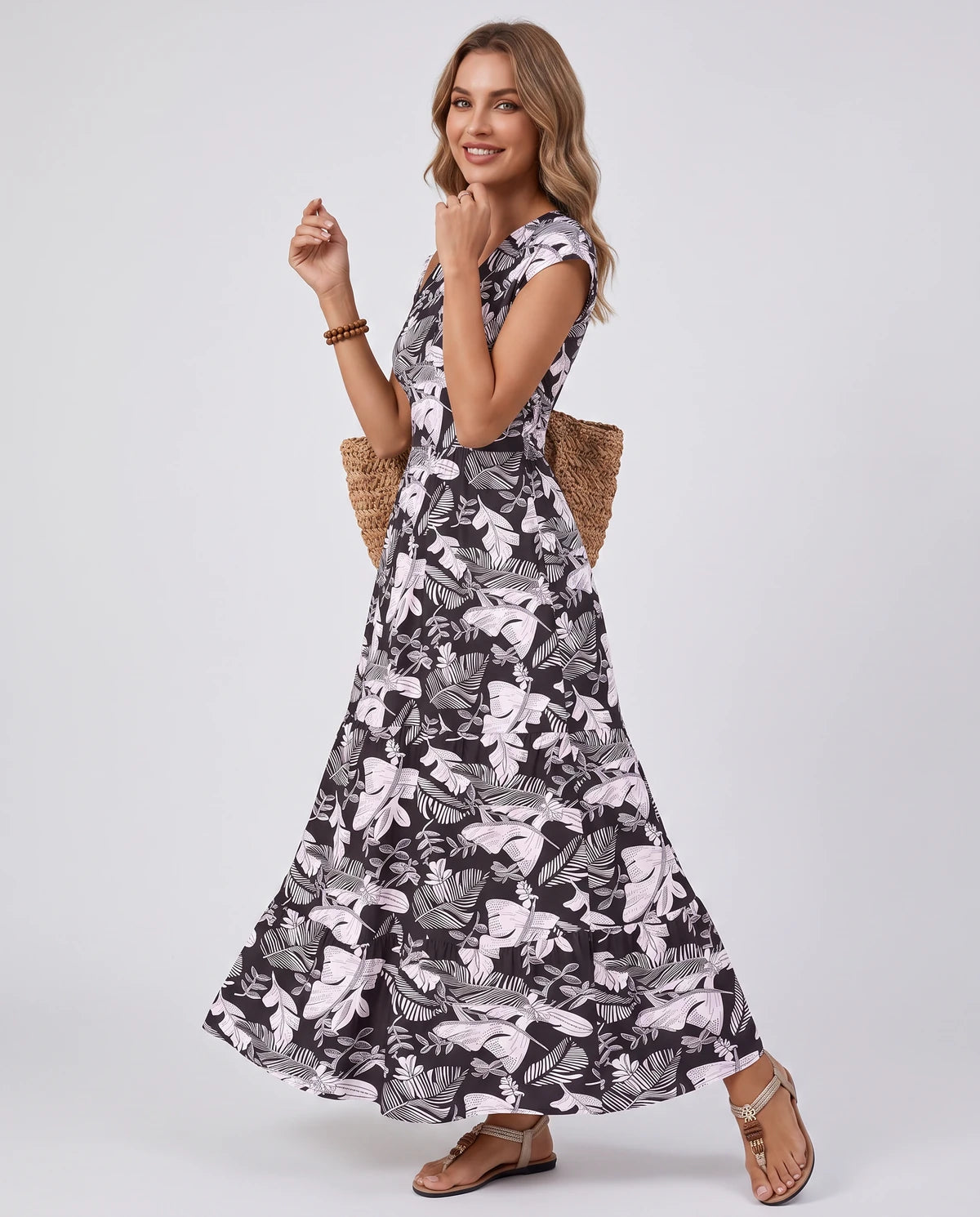 Ostara Maxi Dress — Black | SKU: SD-96607-black-XS,SD-96607-black-S,SD-96607-black-M,SD-96607-black-L,SD-96607-black-XL,SD-96607-black-2XL