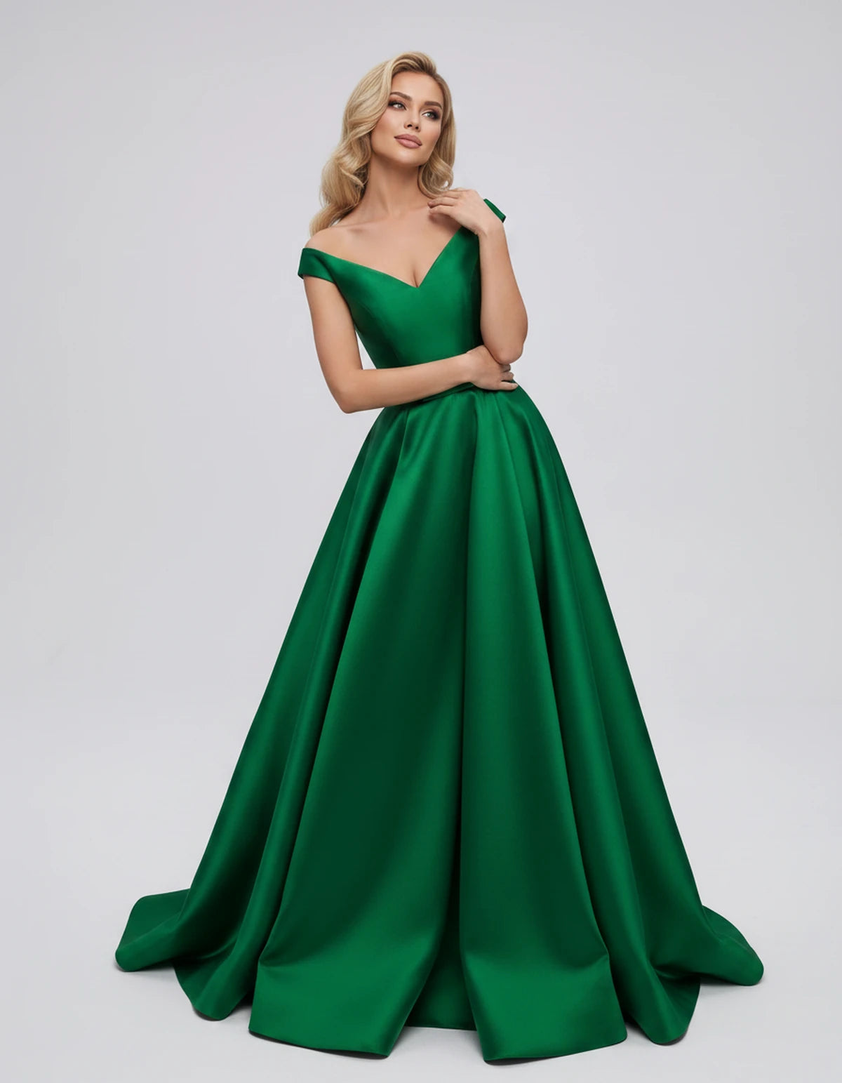 Ramona Maxi Dress — Green | SKU: SD-01717-green-2,SD-01717-green-4,SD-01717-green-6,SD-01717-green-8,SD-01717-green-10,SD-01717-green-12,SD-01717-green-14,SD-01717-green-16,SD-01717-green-16W,SD-01717-green-18W,SD-01717-green-20W,SD-01717-green-22W