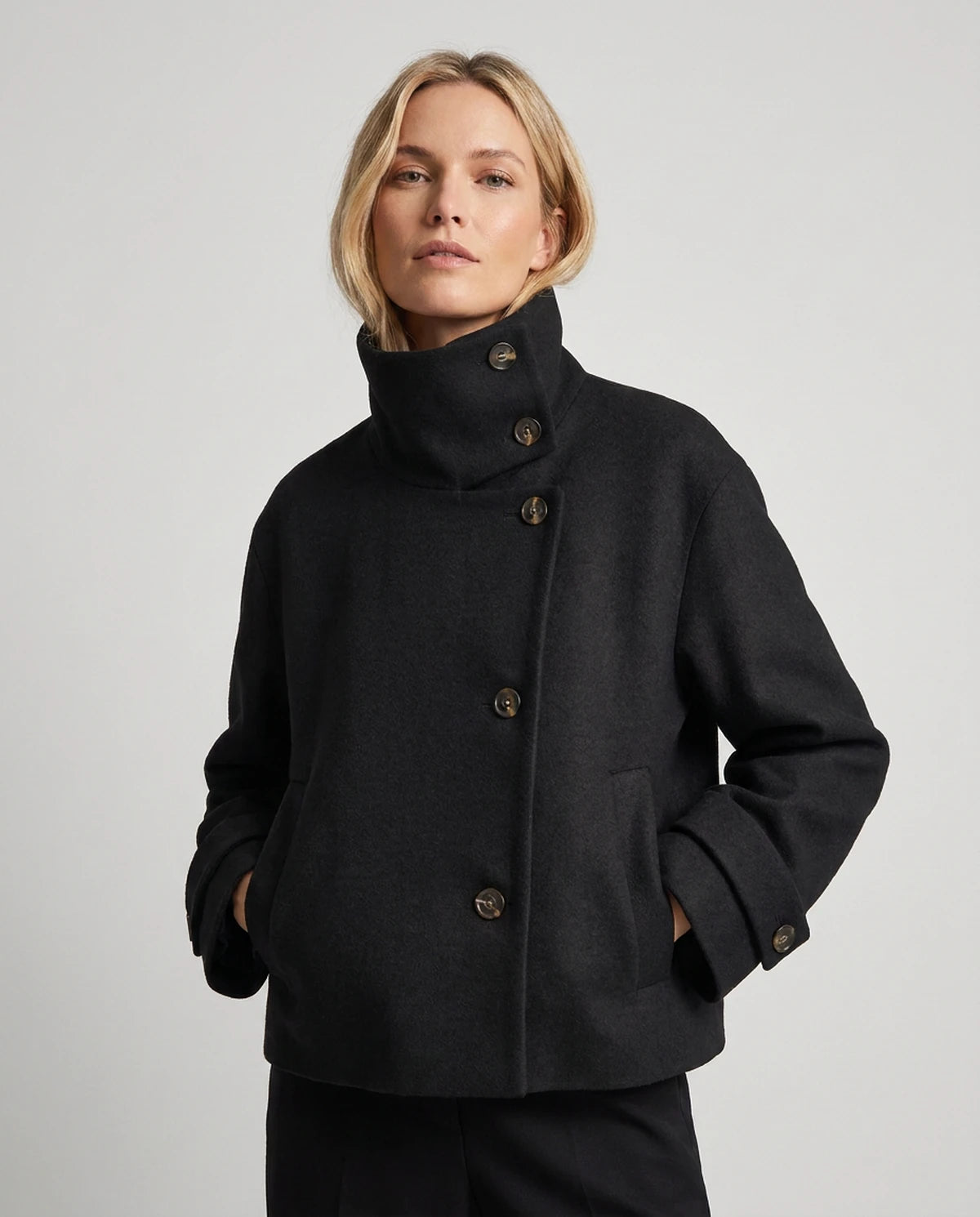 Sidonie Coat — Black
